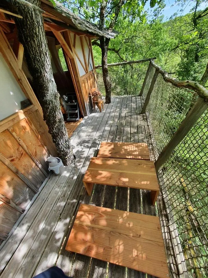 Cabane Dans Les Arbres - La Pagode Mechmont Bed & Breakfast
